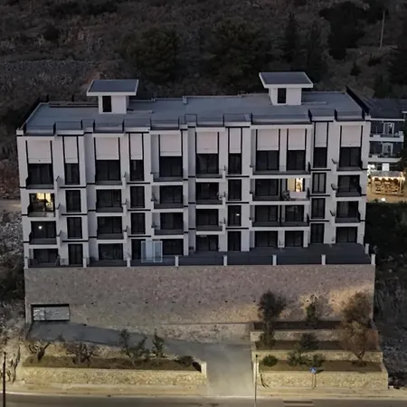 Margareta - Panoramic View דירה סרנדה